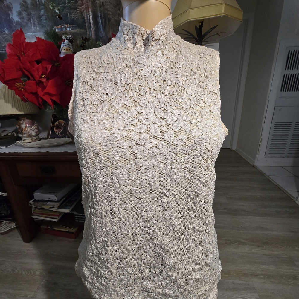 Patricia Jones USA gant Lace Sleeveless Top